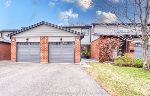 73-525 Meadows Blvd, Mississauga, ON, L4Z1H2 | Card Image