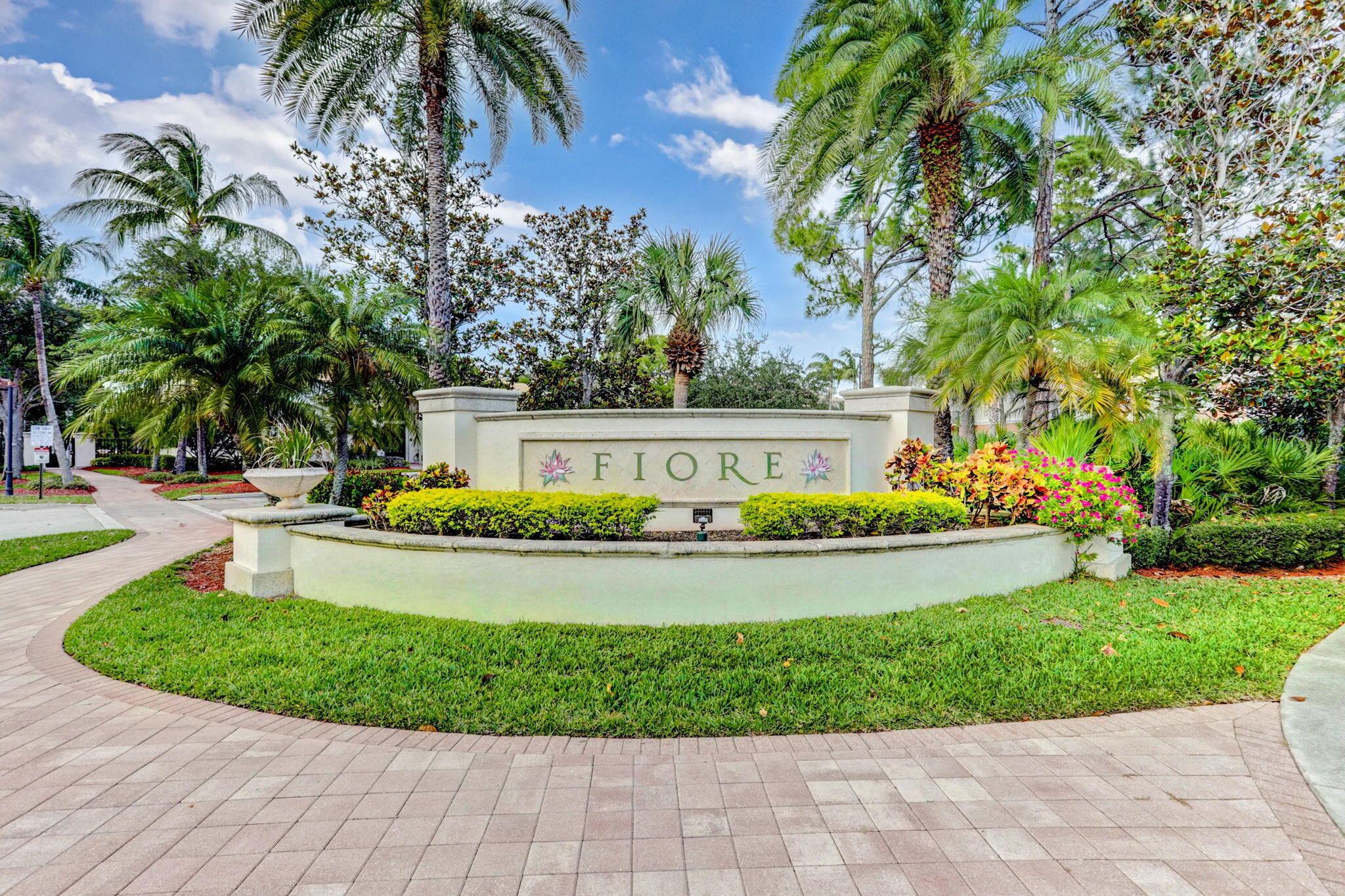 Myrtlewood Cir, Palm Beach Gardens, FL 33418
