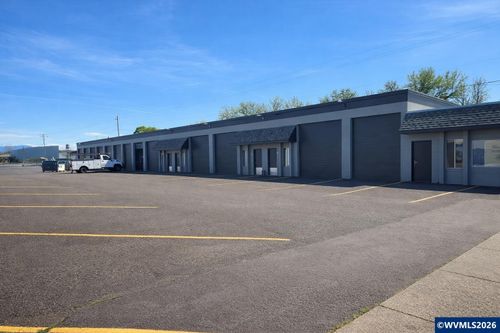 2721 S Main Rd, Lebanon, OR, 97355-2326 | Card Image