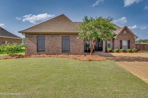 158 Lakeway Dr, Gluckstadt, MS, 39110-6957 | Card Image