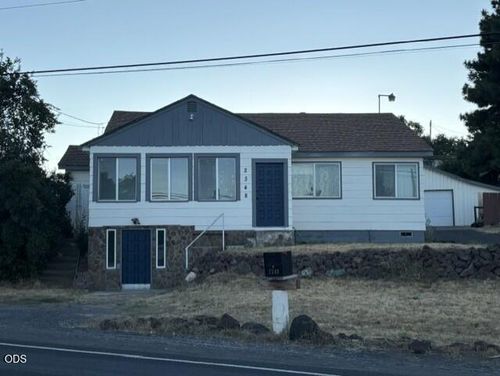 2348 Greensprings Dr, Klamath Falls, OR, 97601-5639 | Card Image