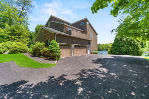 138 Jansen Rd, Holmes, NY, 12531-5202 | Card Image