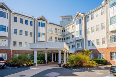 308 - 1 King Philip Drive, Condo with 1 bedrooms, 2 bathrooms and null parking in West Hartford CT | Image 2