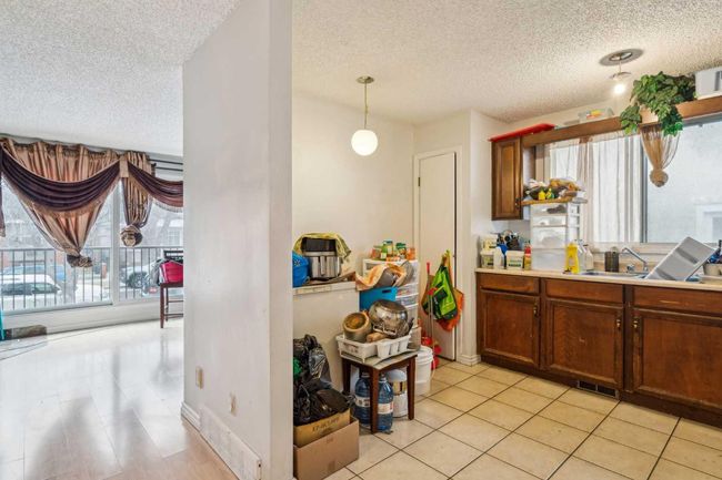 509 and 511 13 Avenue Ne, Home with 5 bedrooms, 2 bathrooms and 3 parking in Calgary AB | Image 9