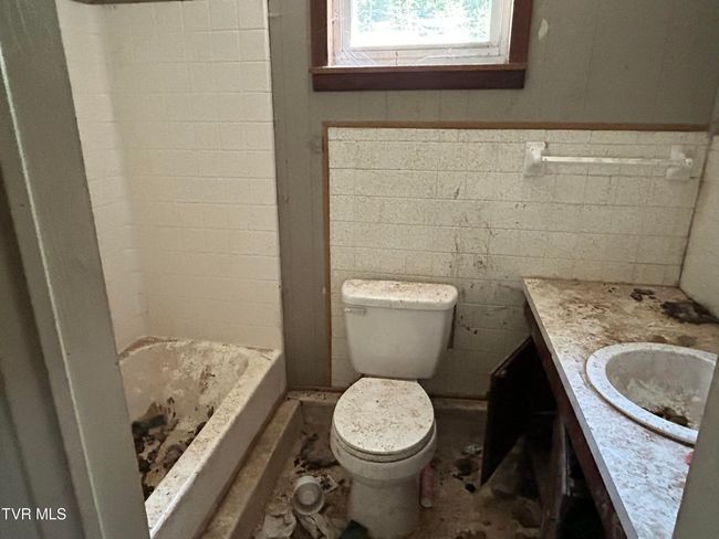 531 Mullins St Nw, House other with 3 bedrooms, 1 bathrooms and null parking in Wise VA | Image 8