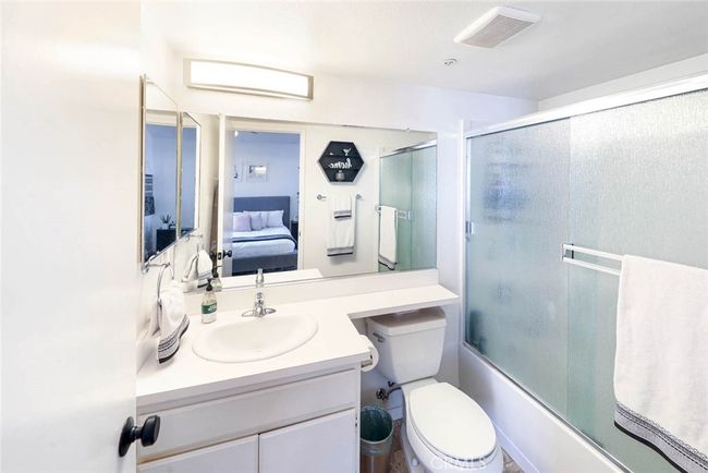 121F - 121 S Lakeview Ave, Condo with 2 bedrooms, 2 bathrooms and 2 parking in Placentia CA | Image 12