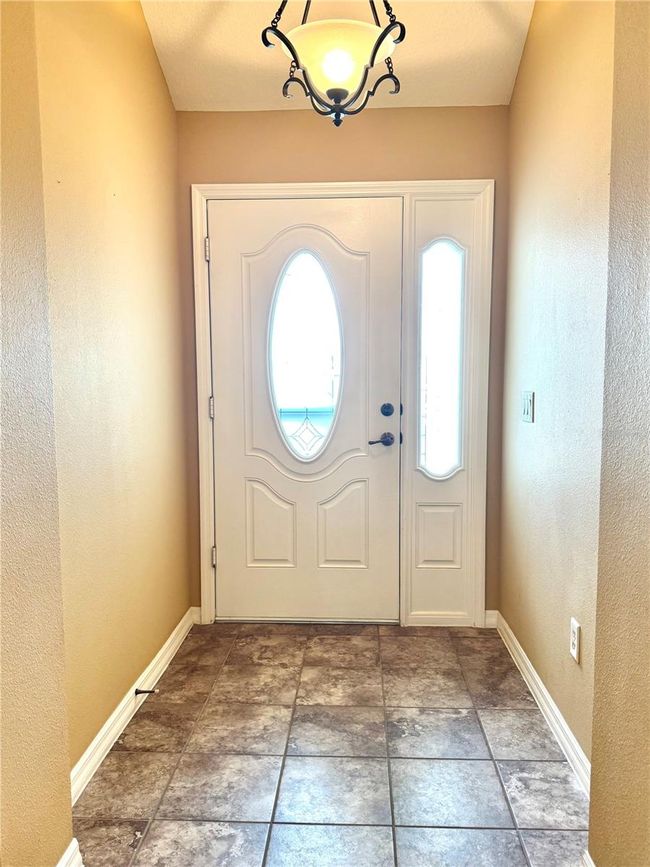 2530 Hanlon Ter, House other with 2 bedrooms, 2 bathrooms and null parking in THE VILLAGES FL | Image 6