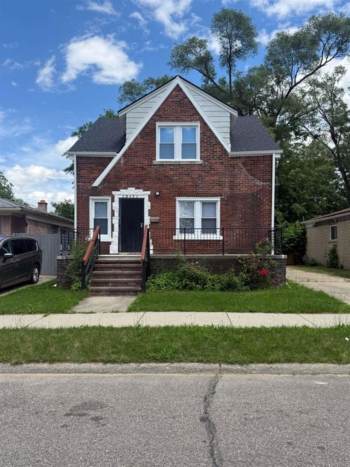 20470 Kentucky St, Detroit, MI, 48221-1115 | Card Image