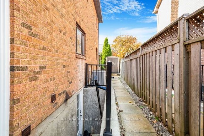 52 Donaghedy Dr, House other with 6 bedrooms, 4 bathrooms and 4 parking in Georgetown ON | Image 47
