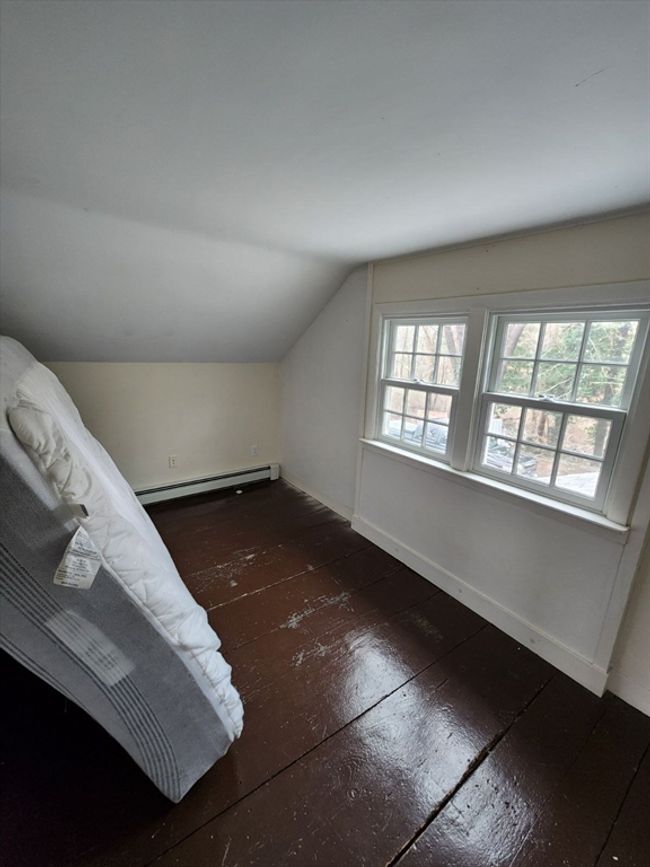 981 River Rd, Home with 4 bedrooms, 3 bathrooms and 5 parking in Marstons Mills MA | Image 16