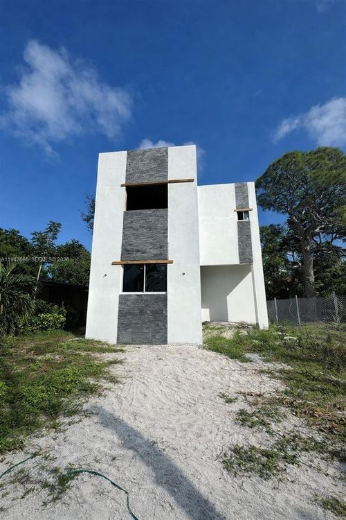 518 Nw 13th Ave, Fort Lauderdale, FL, 33311-7946 | Card Image