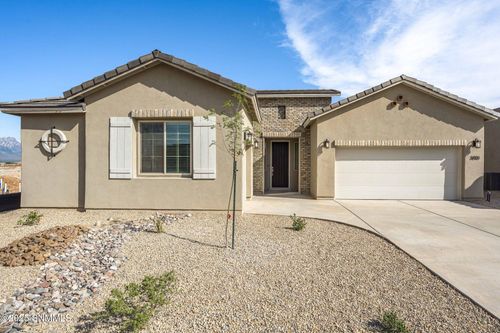 3810 Portrait St, Las Cruces, NM, 88012-8105 | Card Image