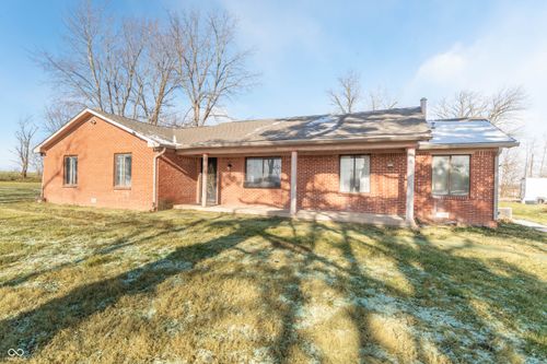 8457 E Us Highway 40, Fillmore, IN, 46128-9201 | Card Image