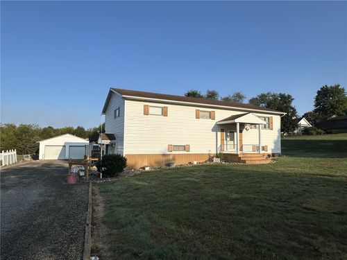 4017 Fairway St, Ford City, PA, 16226-9239 | Card Image
