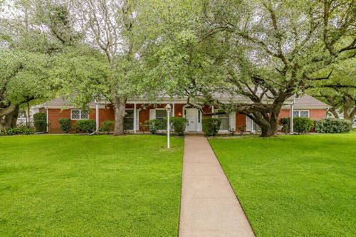 411 S Waco St, Weatherford, TX, 76086-5221 | Card Image