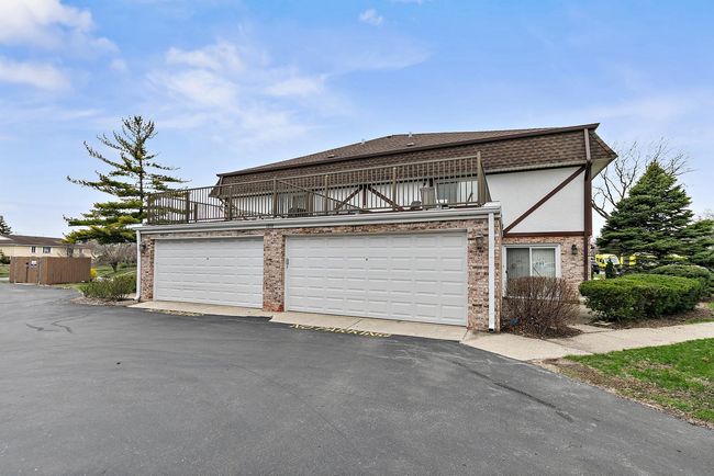 UNIT-2A - 1310 S New Wilke Rd, Condo with 2 bedrooms, 2 bathrooms and 1 parking in Arlington Heights IL | Image 15
