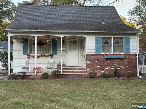 502 Westwood Ave, River Vale, NJ, 07675-5562 | Card Image