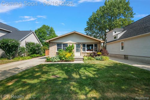 436 Orchard St, Wyandotte, MI, 48192-6842 | Card Image