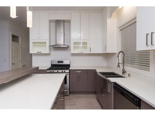 15432 26 Ave, Surrey, BC, V4P1C6 | Card Image