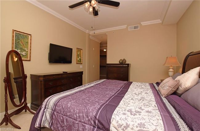 Master Bedroom | Image 8