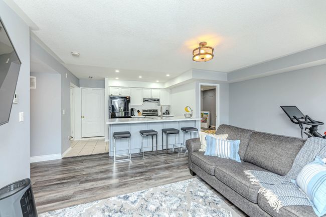 5 - 149 Isaac Devins Blvd, Condo with 2 bedrooms, 1 bathrooms and null parking in Toronto ON | Image 7