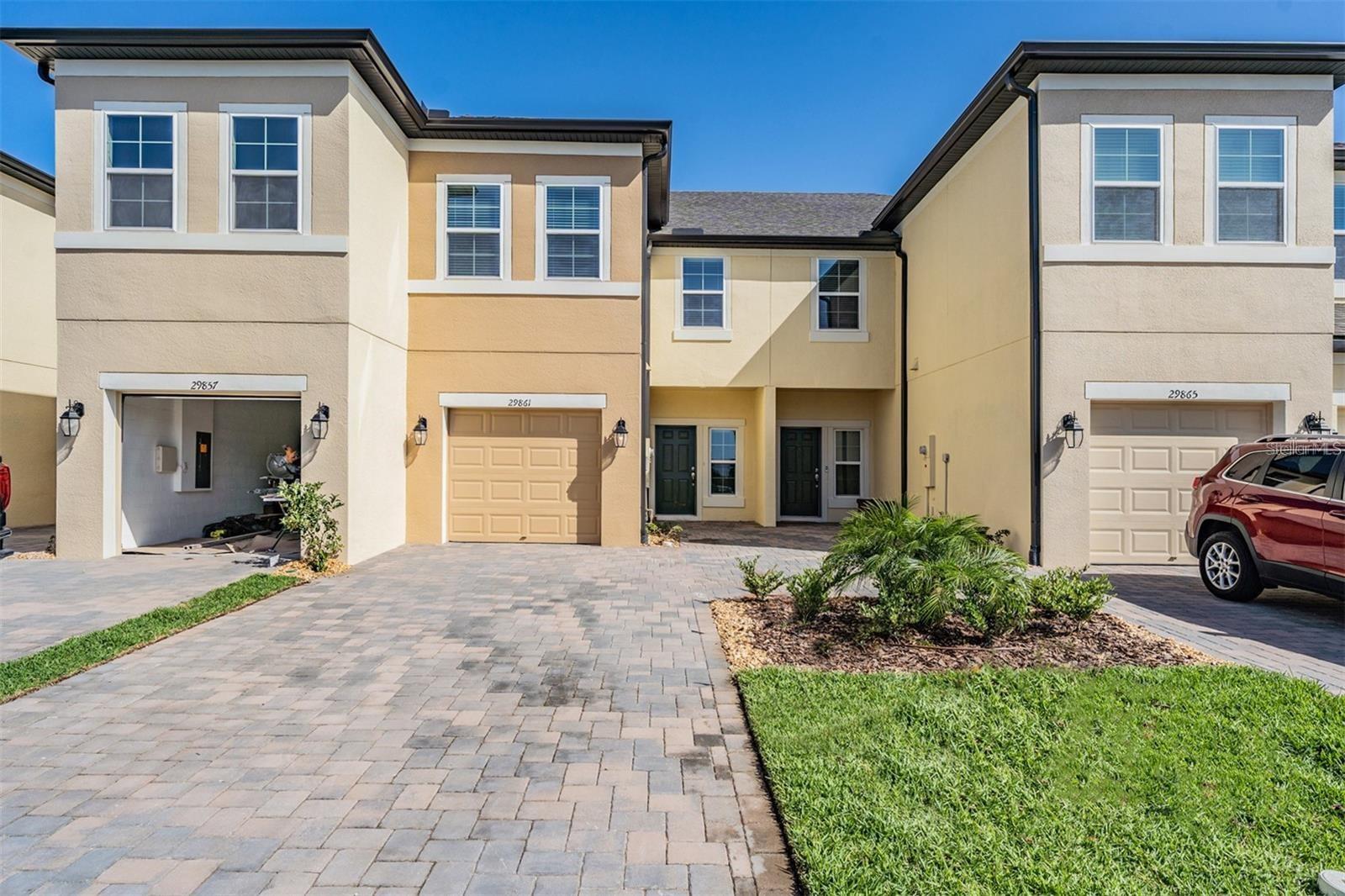 Southwell Ln, Wesley Chapel, FL 33543