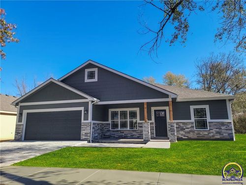 1025 S Olive St, Ottawa, KS, 66067-3240 | Card Image