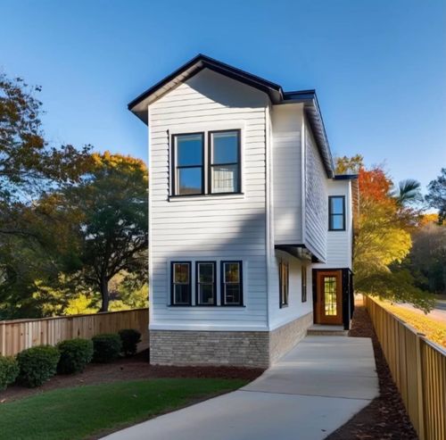 2410 E 20th Ave, TAMPA, FL, 33605-2828 | Card Image