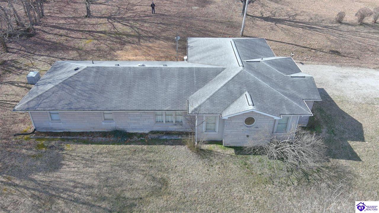 Residential in Leitchfield 3