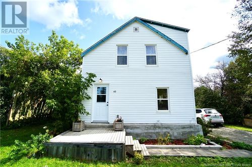 40 Spring St, St. Stephen, NB, E3L1K8 | Card Image