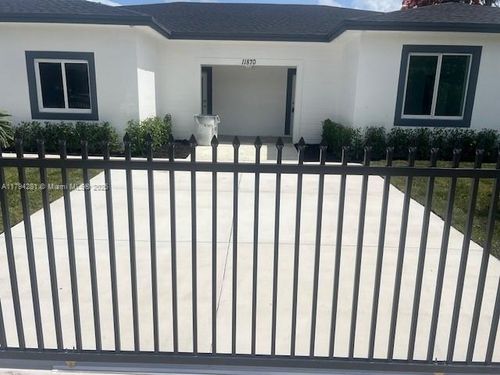 11870 Sw 220th St, Miami, FL, 33170-2961 | Card Image