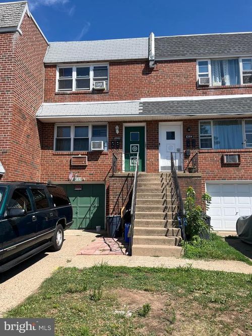 8262 Leon St, PHILADELPHIA, PA, 19136-2332 | Card Image