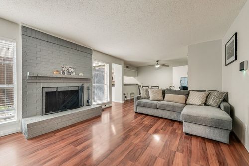 2643 Via Ventura Cir, Carrollton, TX, 75006-4638 | Card Image