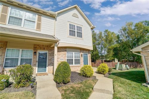 9366 Captiva Bay Dr, Miamisburg, OH, 45342-7887 | Card Image