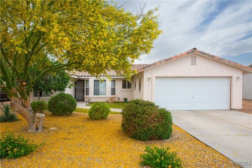 5013 S Emerald River Dr, Fort Mohave, AZ, 86426-6626 | Card Image
