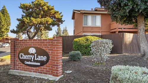 c-480 Cherry Ln, Manteca, CA, 95337-7308 | Card Image