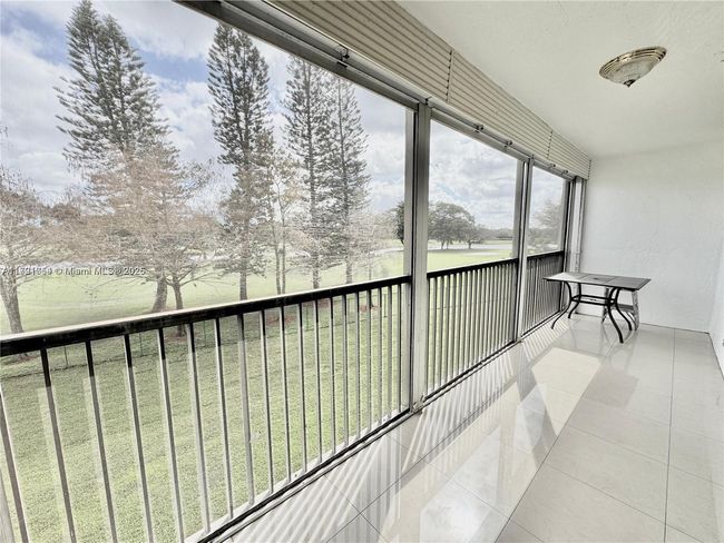 APT-307 - 3150 W Rolling Hills Cir, Condo with 2 bedrooms, 2 bathrooms and null parking in Davie FL | Image 15