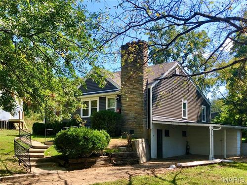 28 Rolla Gardens Dr, Rolla, MO, 65401-3954 | Card Image