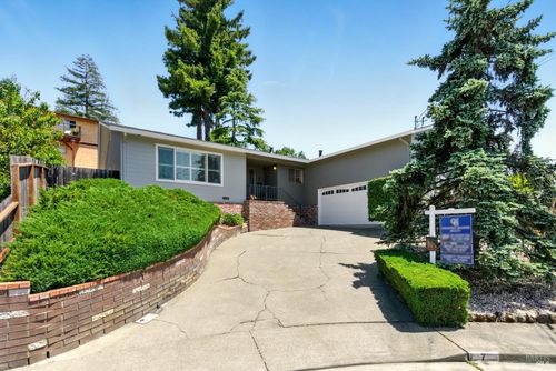 7 Arlene Ct, Petaluma, CA, 94952-5216 | Card Image