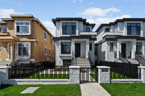 8073 18th Ave, Burnaby, BC, V3N1J9 | Card Image