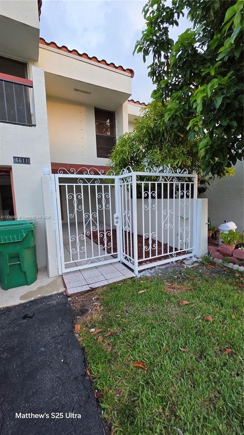 148-6611 Racquet Club Dr, Lauderhill, FL, 33319-1807 | Card Image