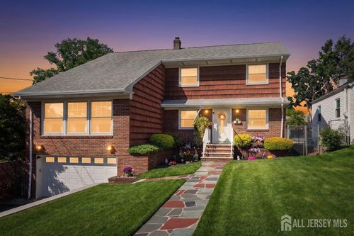 9 Washington Ave, Kearny, NJ, 07032-1718 | Card Image