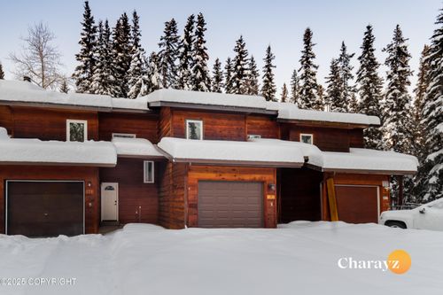 583 E 8th Avenue, North Pole, AK, 99705 | Card Image