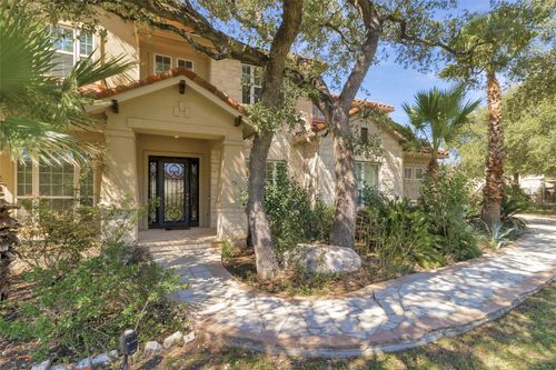 5600 Laguna Cliff Ln, Austin, TX, 78734-1174 | Card Image