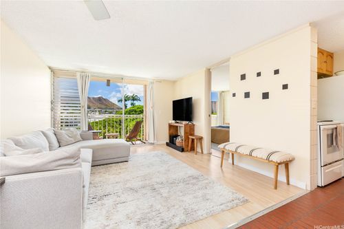 b-1720 Huna St, Honolulu, HI, 96817-2456 | Card Image