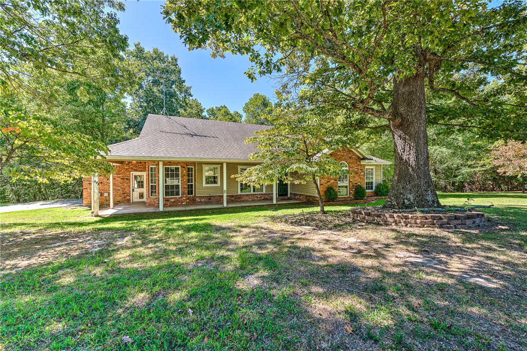 Quail Rd, Fayetteville, AR 72704