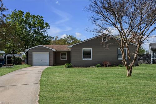 917 Boughton Way, Virginia Beach, VA, 23453-3211 | Card Image