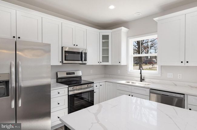 726 Lakeview Pkwy, House other with 4 bedrooms, 3 bathrooms and null parking in LOCUST GROVE VA | Image 12