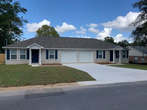 b-608 Lee Ave, Crestview, FL, 32539-4646 | Card Image