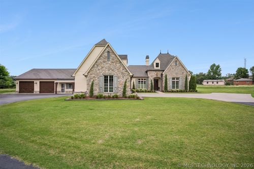 9854 N 145th East Ave, Owasso, OK, 74055-4959 | Card Image